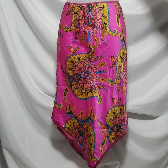 Anthropologie Dresses & Skirts - GUC Ticci Tonetto Women's Petite 100% Silk Skirt